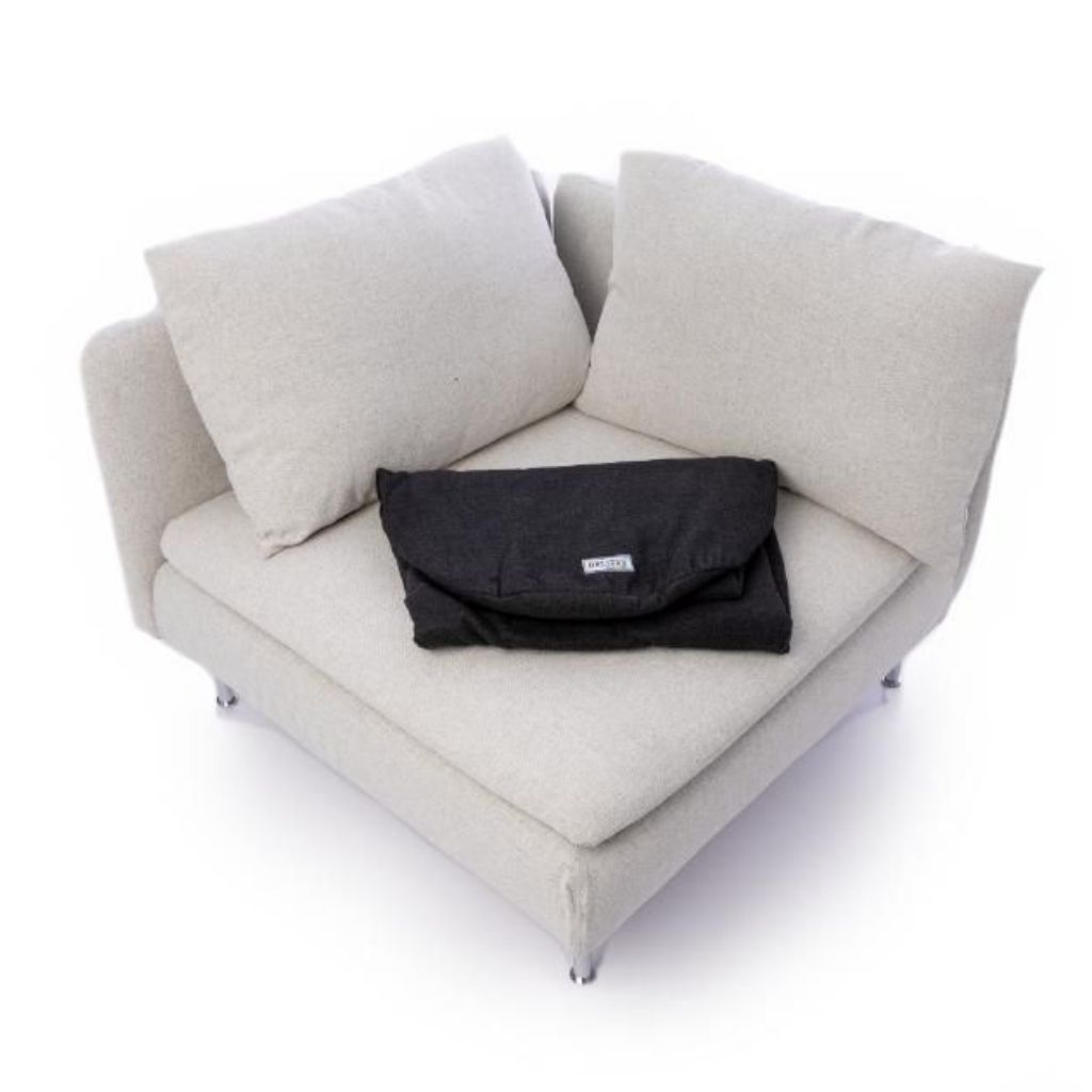 COZY | Fleecetæppe med fodlomme | Mørkegrå